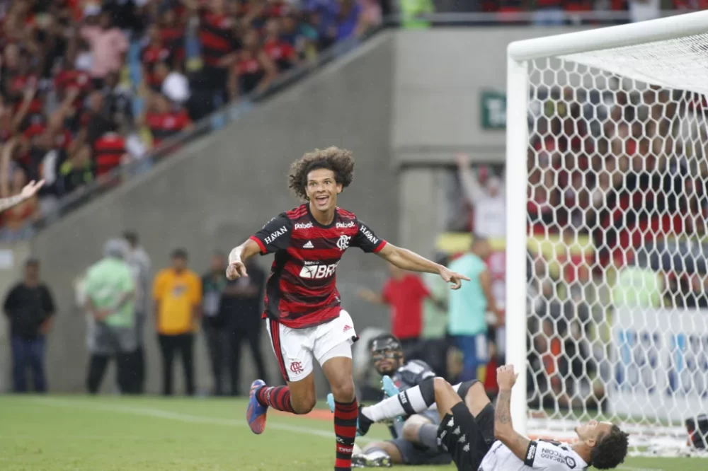 Flamengo vence o Vasco de novo e avan&Atilde;&sect;a para a final do Carioca - Blog do  Joel Jacintho